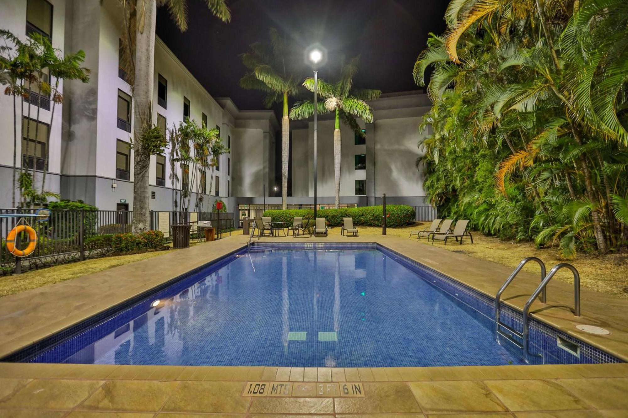 Hampton By Hilton San Jose Airport Costa Rica Hotel Alajuela Exterior photo